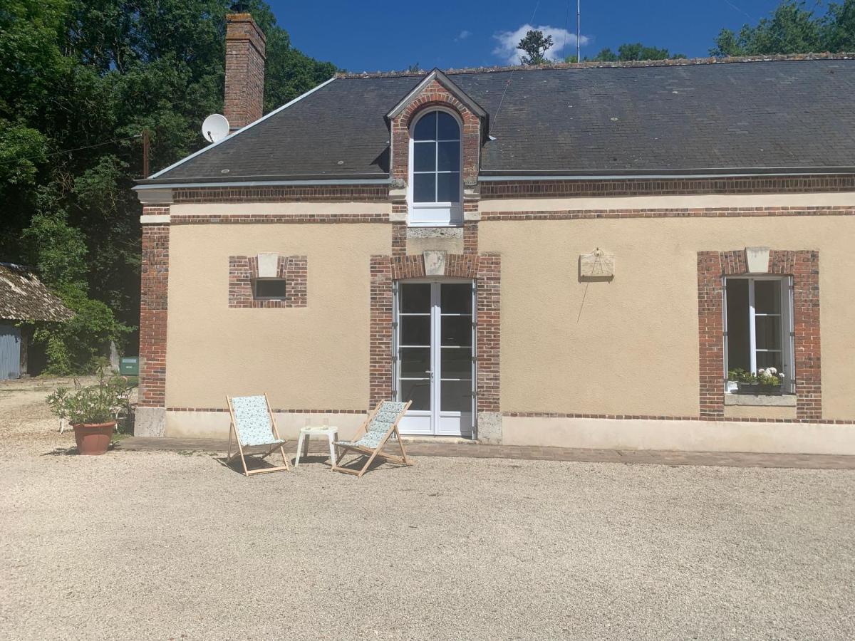 Gite A La Ferme De Sainte Radegonde Lanneray エクステリア 写真